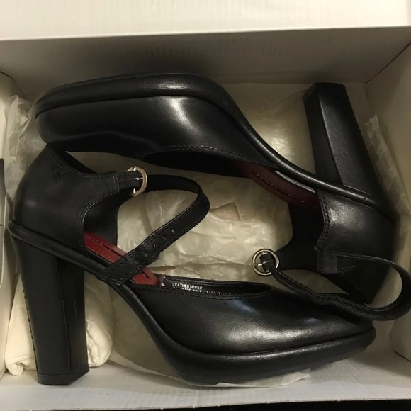 Shoes - Tommy Hilfiger high heels pumps sandals shoes 👠